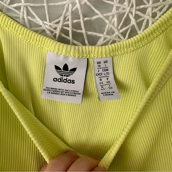 ADIDAS crop top - Picture 3 of 4